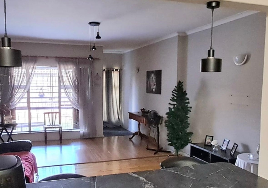 5 Bedroom Property for Sale in Retief Eastern Cape